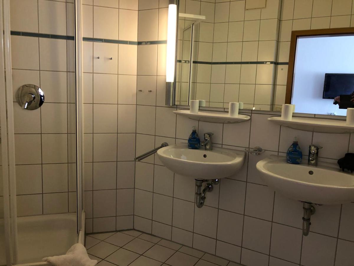 Jimmy Gastronomie & Uebernachtung Hotell Altheim  Eksteriør bilde