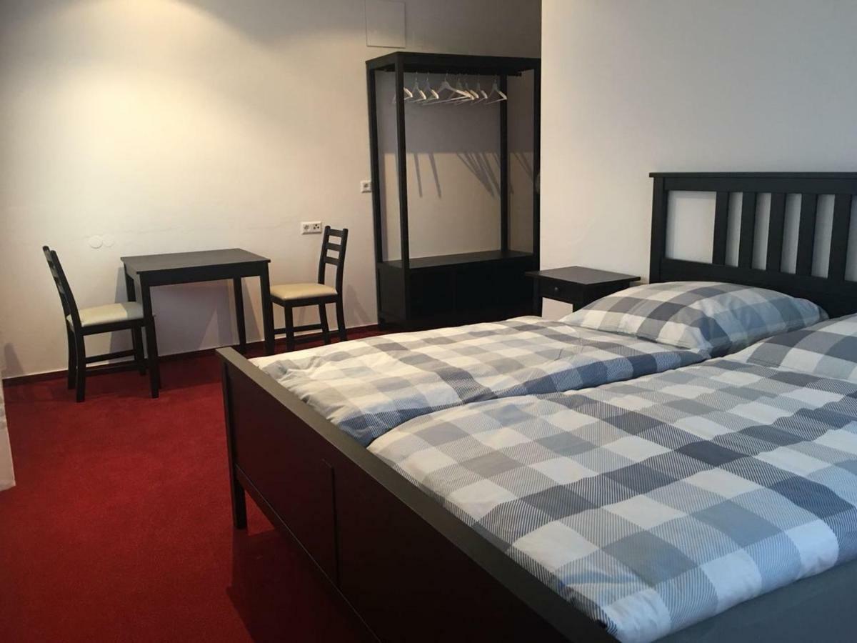 Jimmy Gastronomie & Uebernachtung Hotell Altheim  Eksteriør bilde